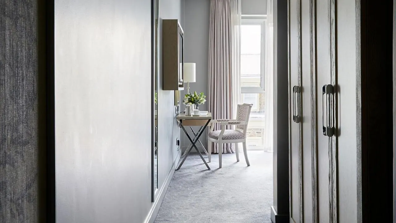 Queen Victoria Hotel By Newmark Cape Town