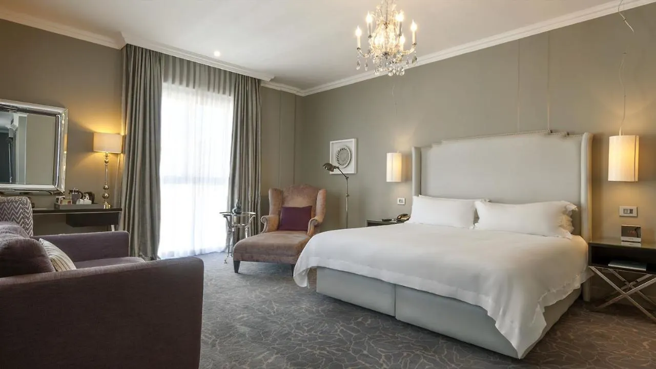 Queen Victoria Hotel By Newmark Cape Town